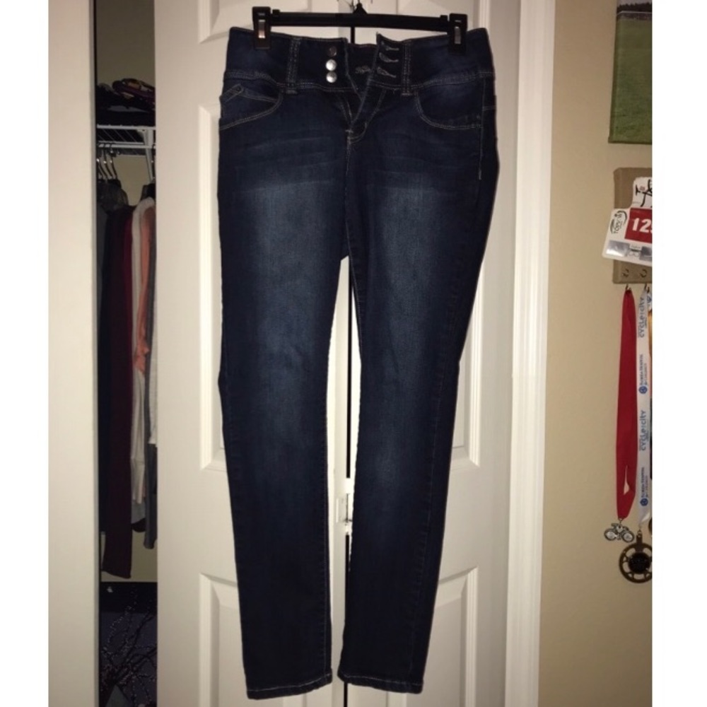 WannaBettaButt? Skinny Jeans